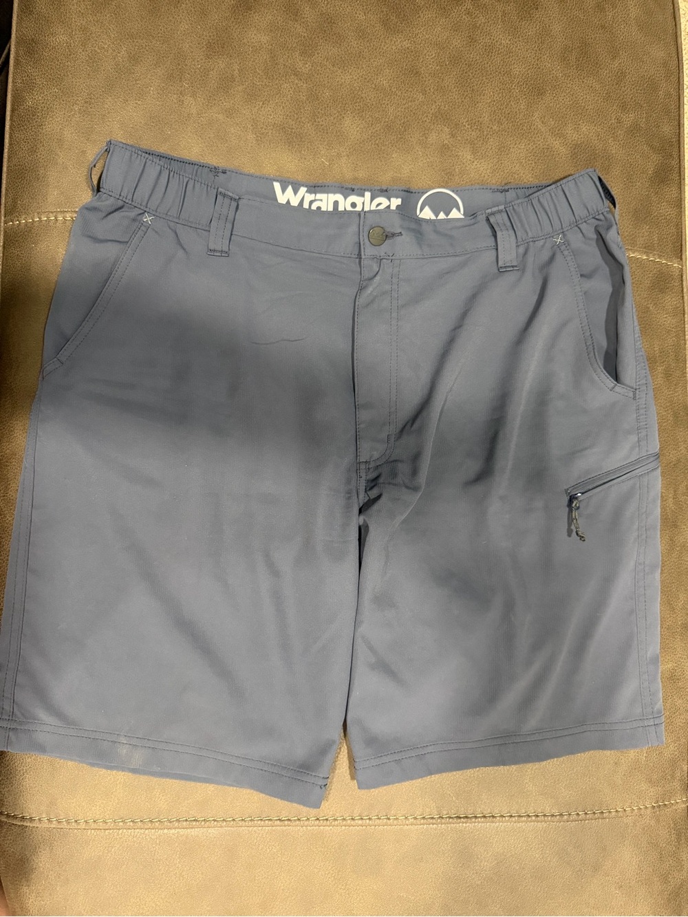 Wrangler Men's Blue Hybrid Stretch Shorts